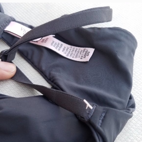 VS Unlined Plunge Bra - Picture 5 of 7